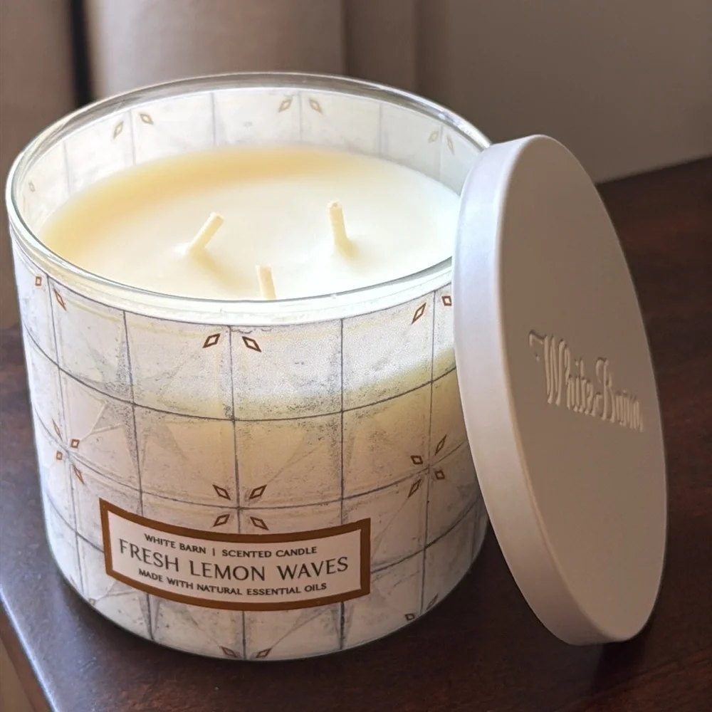 Candle NWT